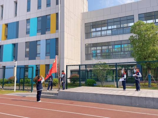 【正学丁三】学八礼四仪，做新时代好少年_html_m7311cd05.jpg