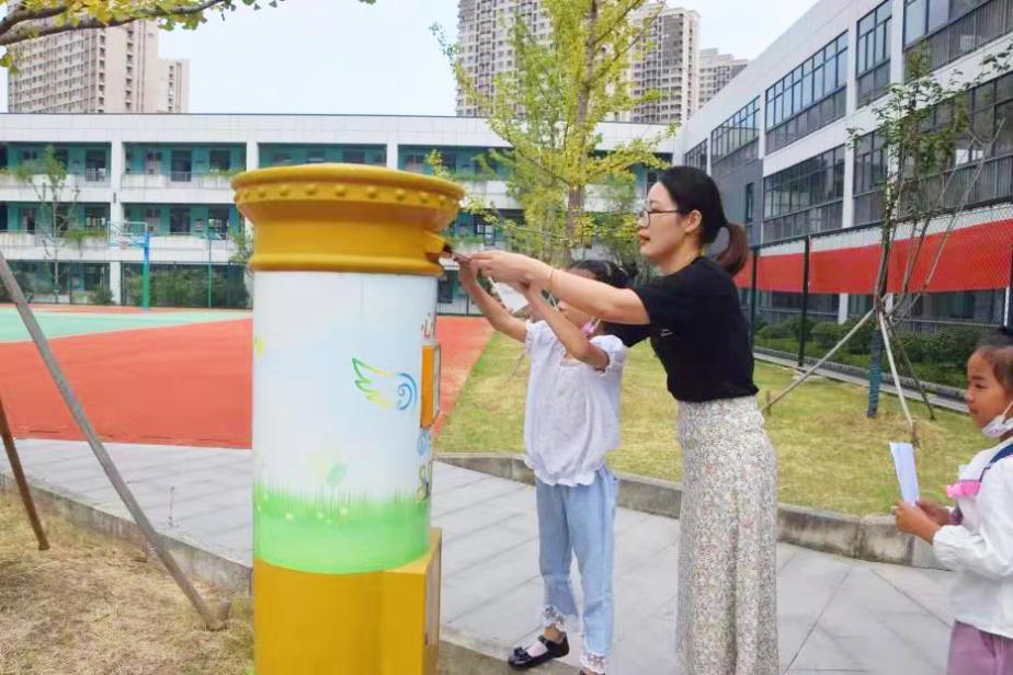 课程报道_html_m62f741d4.jpg