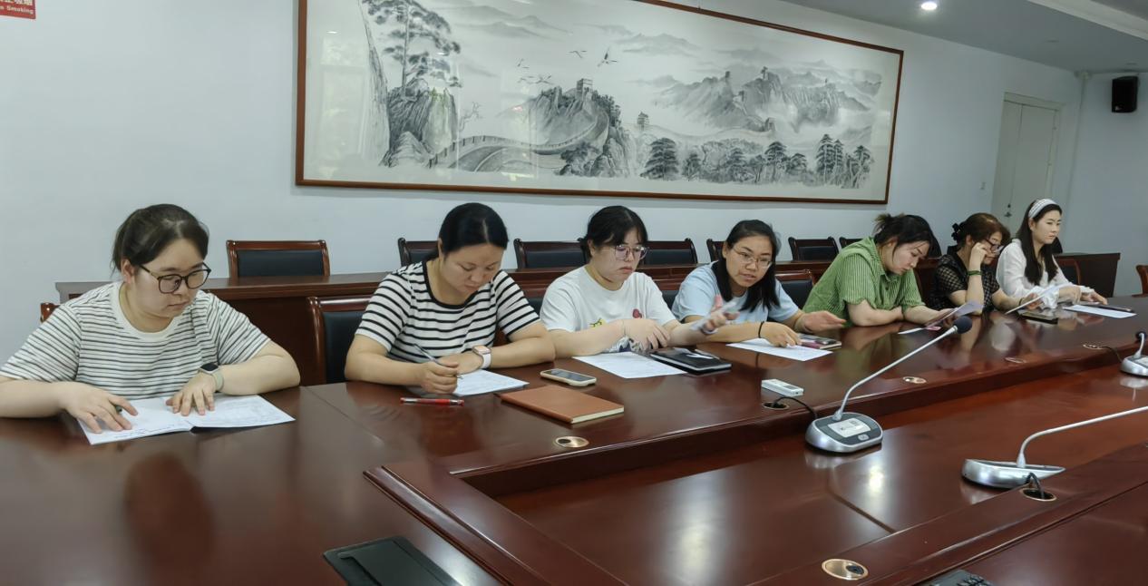 以心育新，共赴新程_html_m34c60b50.jpg