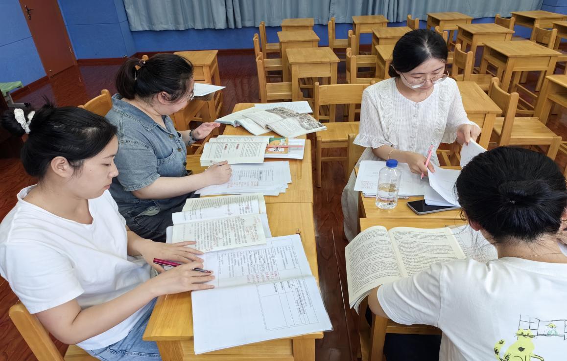 【正学丁三】凝聚智慧，共研共学——南京市丁家庄第三小学高年段集体备课活动侧记_html_m17691fb2.jpg