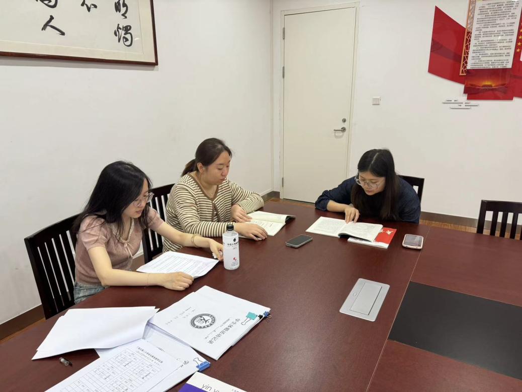 综合组集体备课新闻报道9.30_html_m121b9b48.jpg