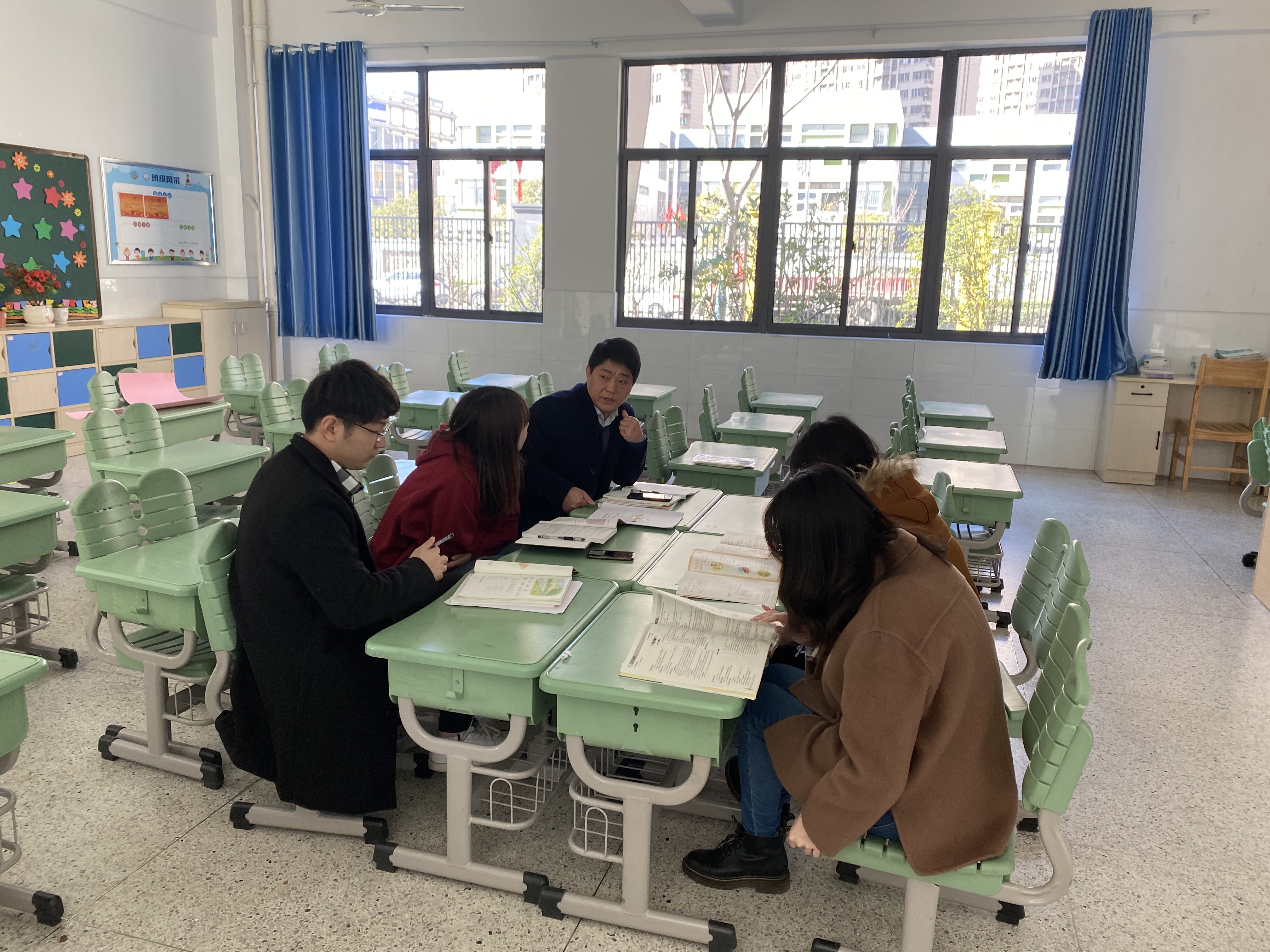 语文教研活动报道_html_m38658a5a.jpg