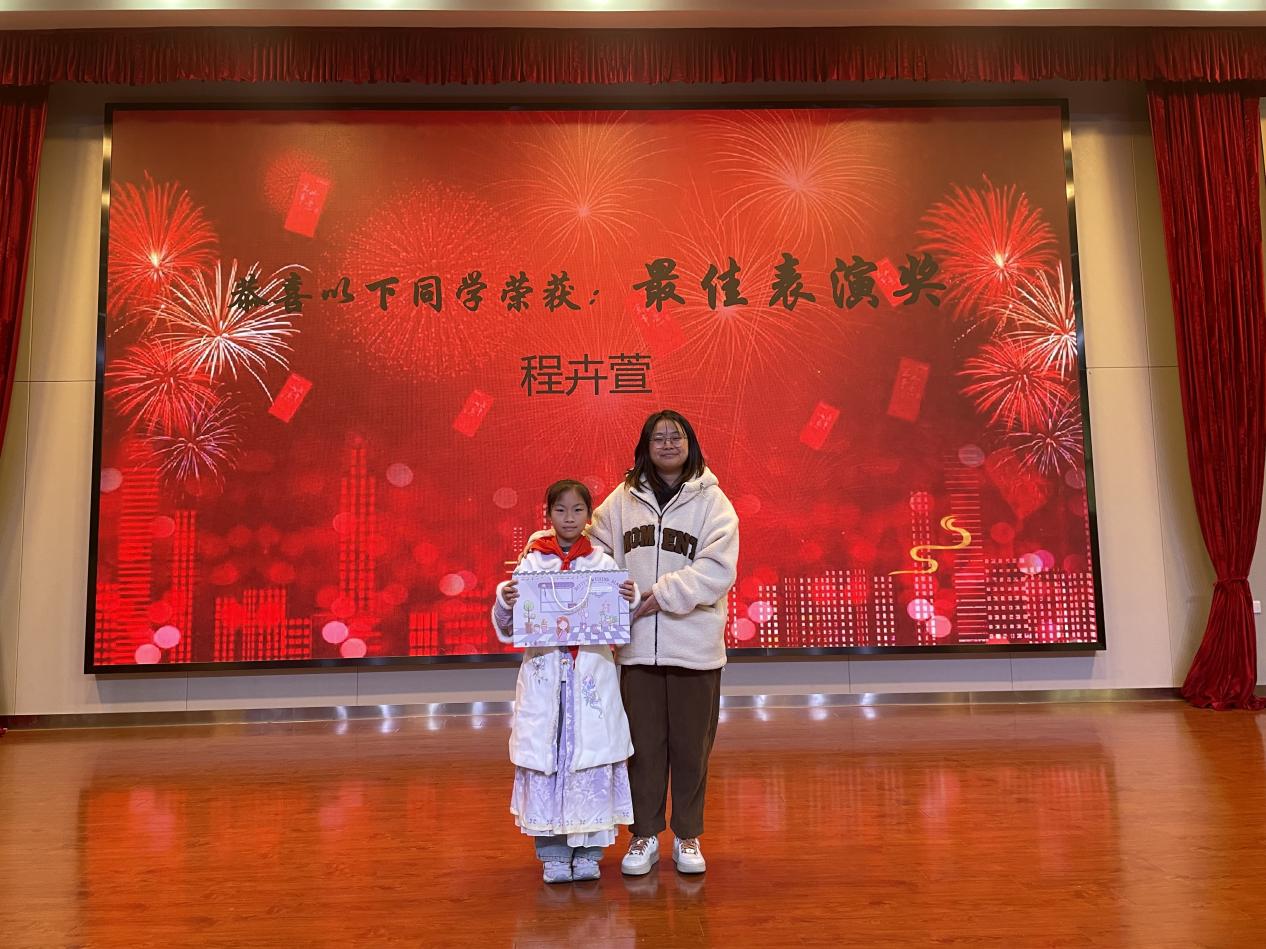 【正学·丁三 教学】“讲好民间故事，传承经典文化”——丁家庄第三小学五年级读书节汇报(2)(1)_html_4a322af3.jpg