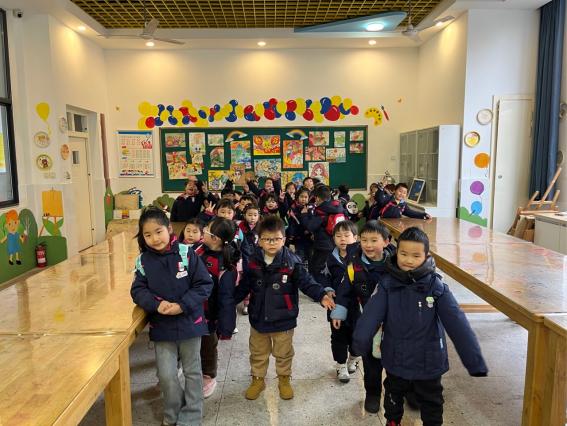 大班 参观小学报道_html_3990c242.jpg