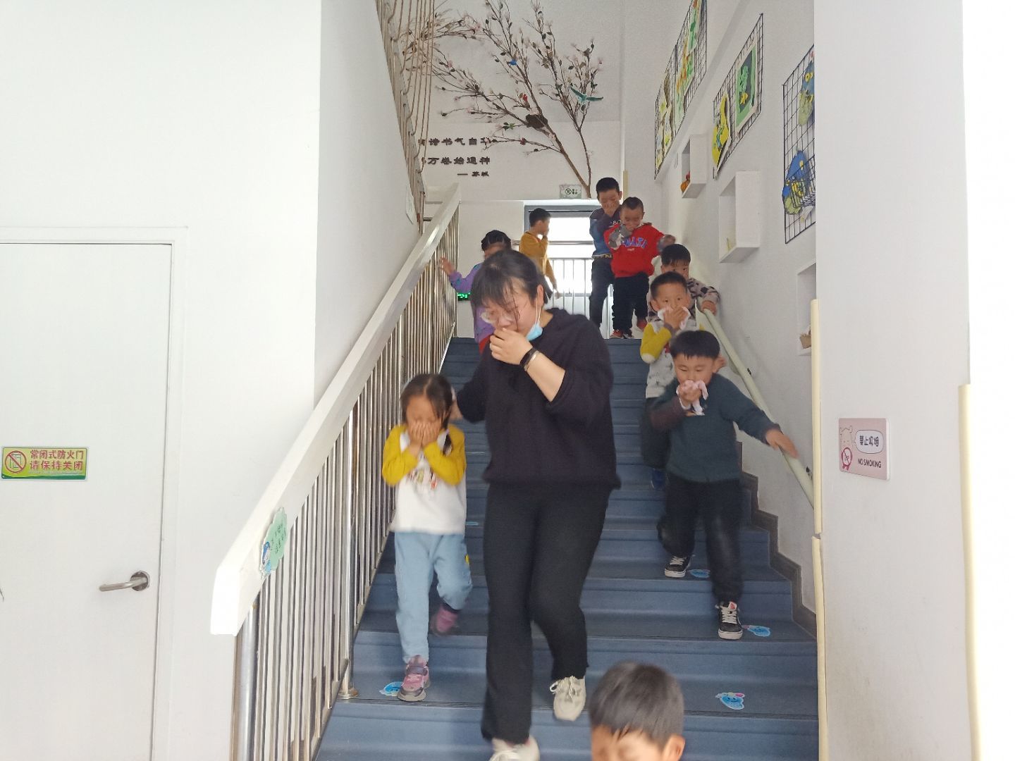 【生命迈幼.安全第一】火灾我不怕 安全记心间_html_m2400d501.jpg