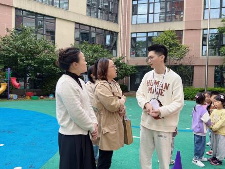 【生命迈幼·校园新闻】督导促提升 健康助前行——迈幼一园4月迎接督导检查活动_html_35b97bc8.jpg