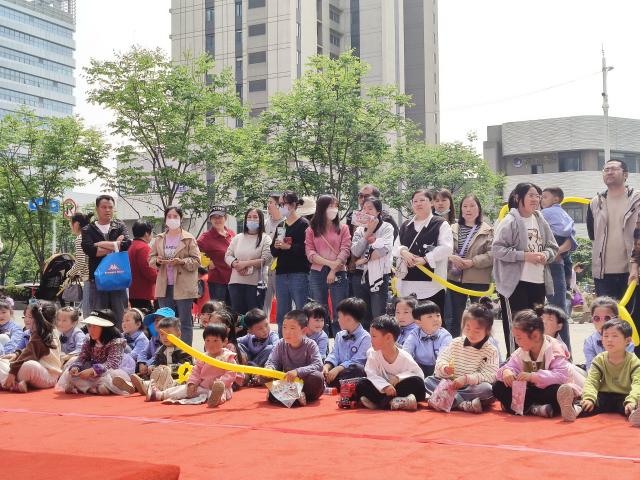 4.21春日集市新闻稿（修改）_html_me045e48.jpg