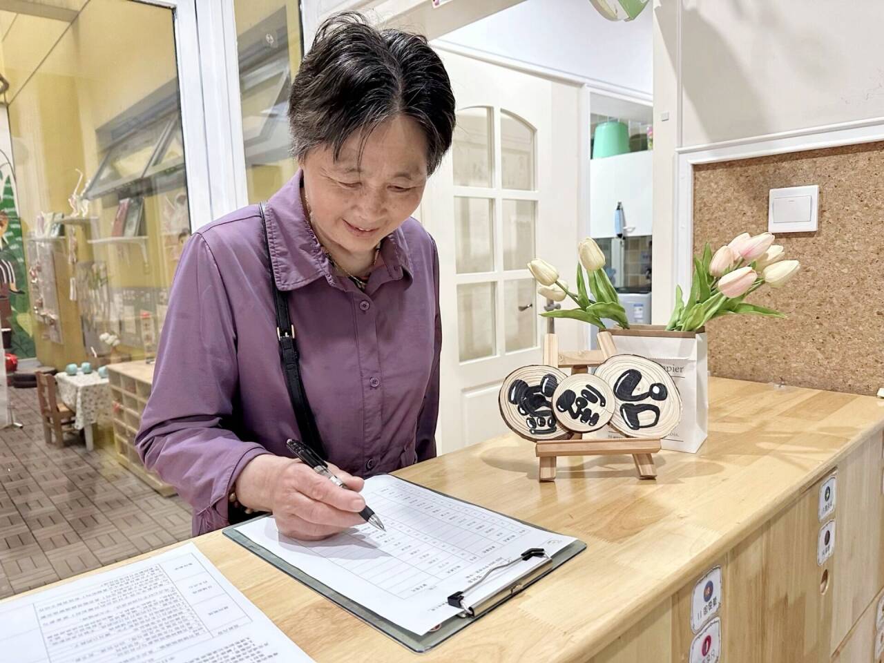 最美下雨天，“幼”与你相见——迈幼三园中班组家长开放日活动陈丹琴_html_m1b493b60.jpg