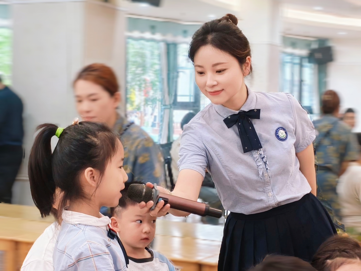 10月师德标兵 新闻稿_html_6667c578.jpg