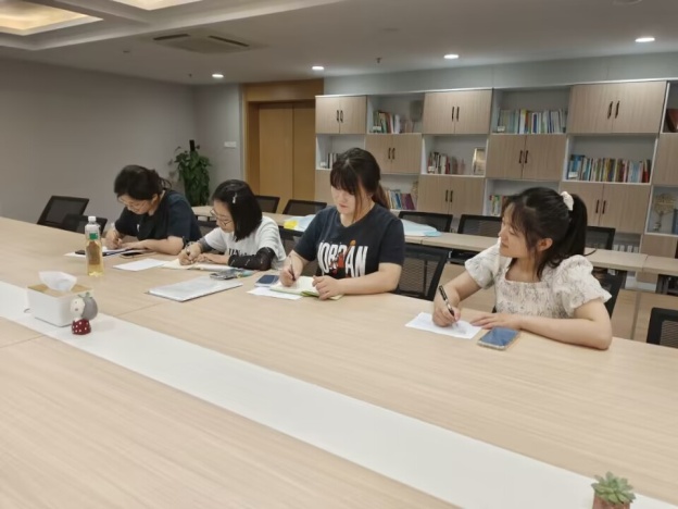 【生命迈幼•家园共育】萌新初见，从“心“出发——记迈幼嘉誉山分园小班新生家访活动 (2)_html_m3078791f.jpg