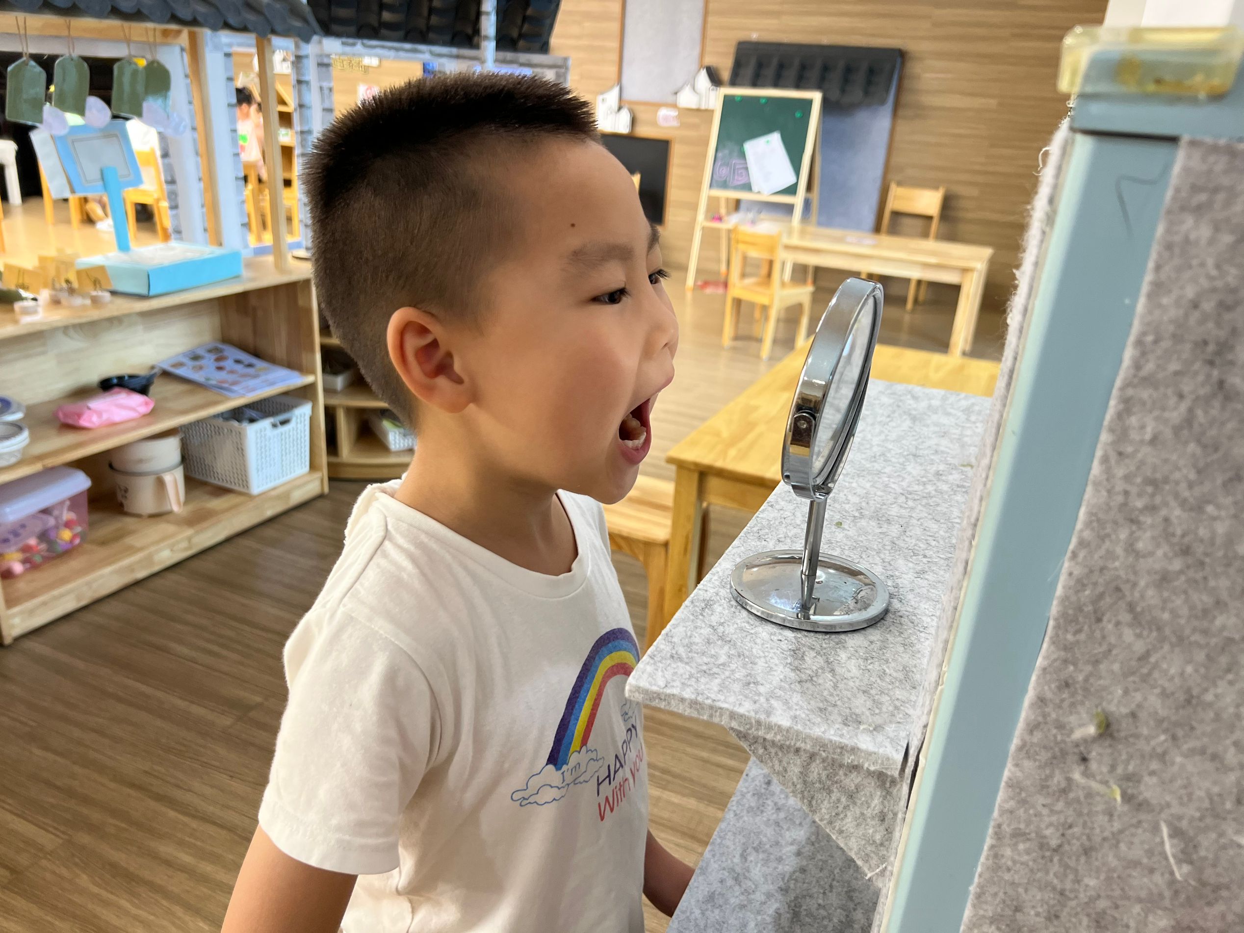 爱牙日活动新闻稿_html_534223ea.jpg