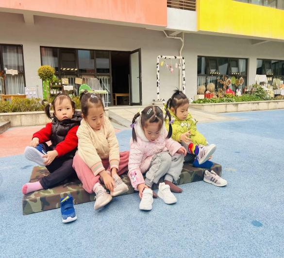 8.【生命迈幼&middot;卫生保健】生活小能手 自理我最棒--幼儿自理能力评比_html_m473b05c3.jpg