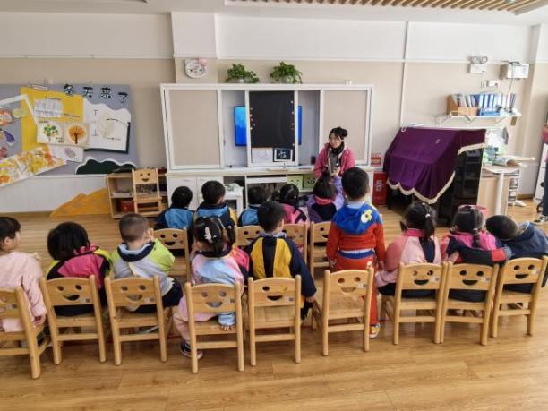小班家长半日_html_m62709880.jpg