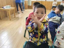 20230531【生活燕幼·园区动态】燕幼中心园：“携手共育  一路’童‘行”—小、中、大班资源团活动_html_m18b4cfd7.jpg