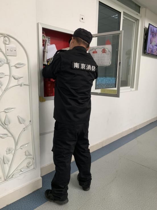20210414祥和园区八大部门联合安全大检查_html_m5feee3c1.jpg