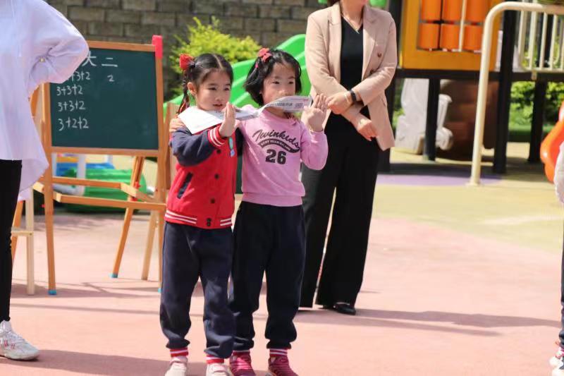 20210430新城大班运动会新闻_html_m9a45364.jpg