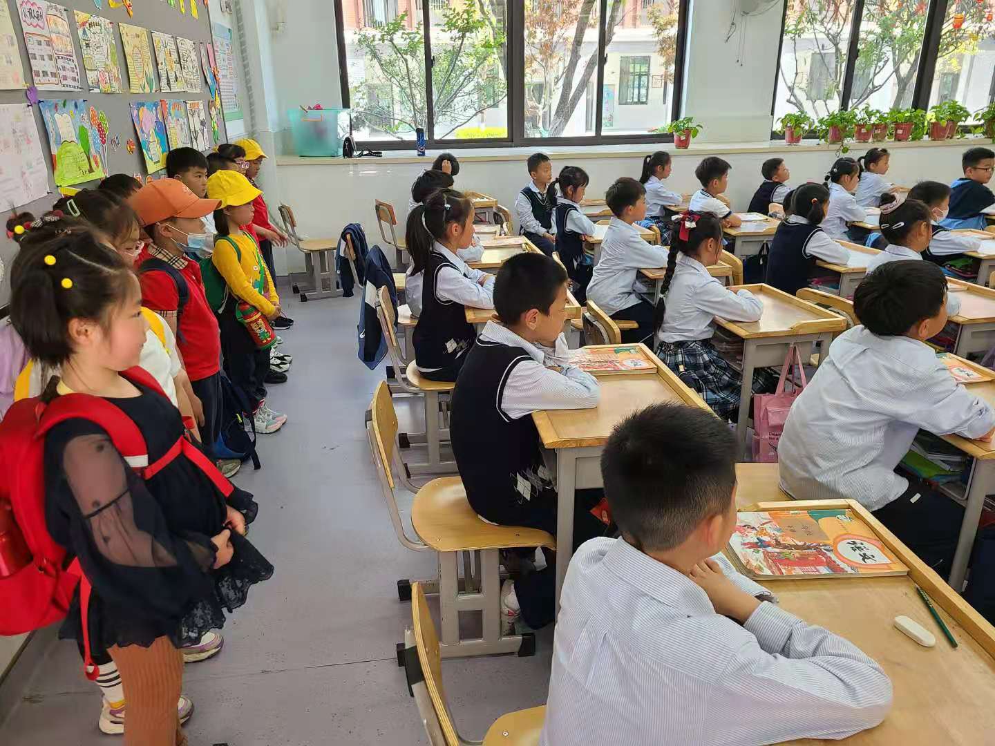 20210508新城园区大班参观小学活动(1)_html_3eda050a.jpg