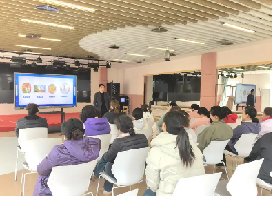 20250227【生活燕幼·安全第一】燕鸣苑分园： “预防疾病 关爱健康”——教职工健康知识讲座1_html_m194f5eac.png