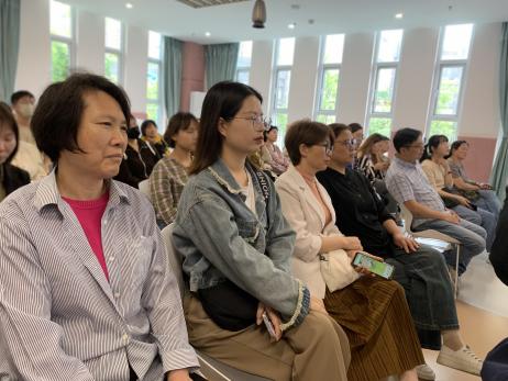 20240511【生活燕幼·园区动态】“孩子会自理 家庭更幸福”——风行栖霞讲师团活动_html_m7042135b.jpg