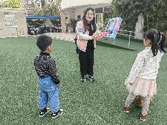 2023.4.11 燕幼中心园防拐骗演练_html_m65ec585c.jpg