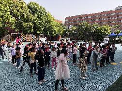 【生活燕幼·年级组动态】燕幼中心园：“快乐体智能，健康好体魄”---中班年级组社区活动_html_m7b561eb7.jpg