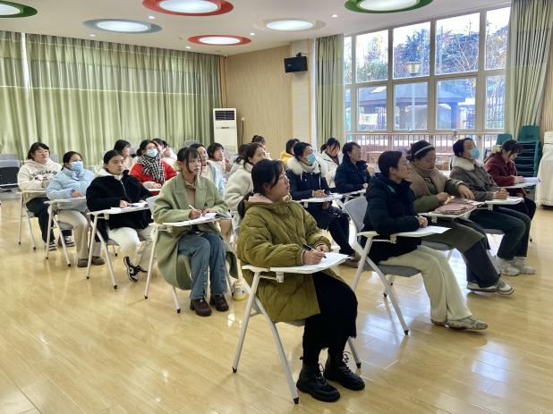 【生活燕幼&middot;园区动态】下庙分园：“聚焦观察，走进种植 ” ——探究满足不同幼儿年龄段幼儿特点的种植观察记录形式_html_2c39e2f9.jpg