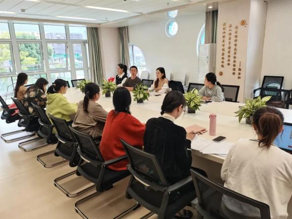 20231025【党支部动态】“初心情怀，使命担当”——中共南京市栖霞区燕子矶幼儿园支部委员会开展主题教育理论学习_html_m543575a.jpg
