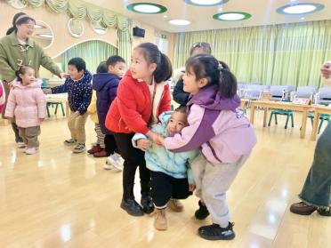 【生活燕幼·年级组动态】下庙分园：“喜迎新年，快乐‘联’萌”——记第八次儿童陶研会(1)_html_m7a1951a3.jpg