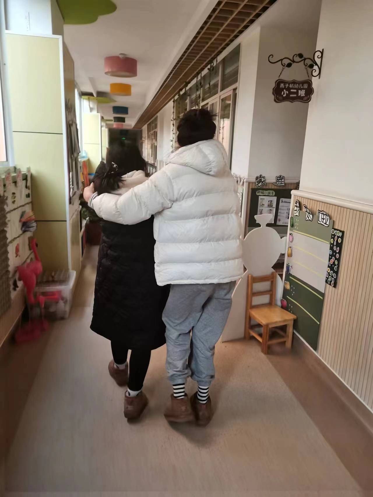 20220204【生活燕幼·安全第一】下庙分园：“ 防疫不松懈，备战迎开学”——疫情防控培训及演练_html_571a81da.jpg