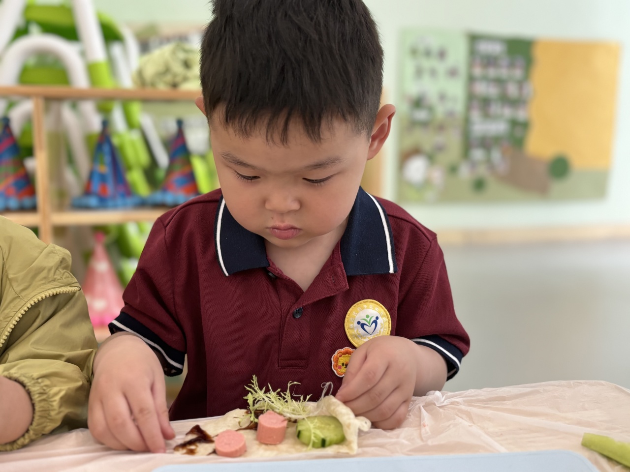 20240520 【生活燕幼·园区动态】“夏意芬芳，幸福满满”——舌尖上的节气之小满_html_1cef33e5.jpg