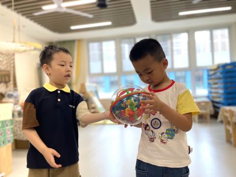 20240621【生活燕幼·园区动态】童年不同样 趣评见成长——幼儿园期末评估活动_html_232cc307.jpg