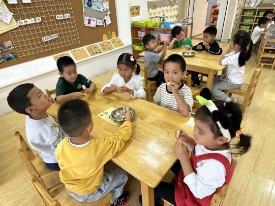 【生活燕幼·年级组动态】下庙分园：“家园互动，携手并进”——中班年级组家长资源团活动_html_m33458b0f.jpg