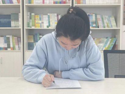 20230327【生活燕幼·园区动态】燕鸣苑分园:以考笃行 共促成长——《幼儿园保育教育质量评估指南》考试_html_m13f030b.jpg