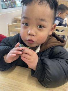 20230404【生活燕幼·园区动态】燕鸣苑分园：舌尖上的节气之清明_html_m27aab4dd.jpg