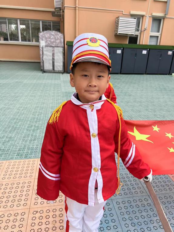 20231204【生活燕幼&middot;园区动态】下庙分园：“小仪式，大情怀”——大三班升旗仪式_html_mc748df4.jpg