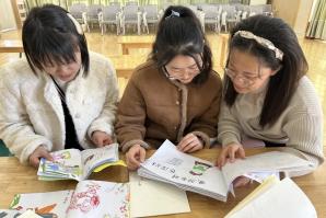 【生活燕幼·教研组动态】下庙分园：“共沐书香，阅享成长” ——语言组绘本表征记录本分享_html_m6adbe080.jpg
