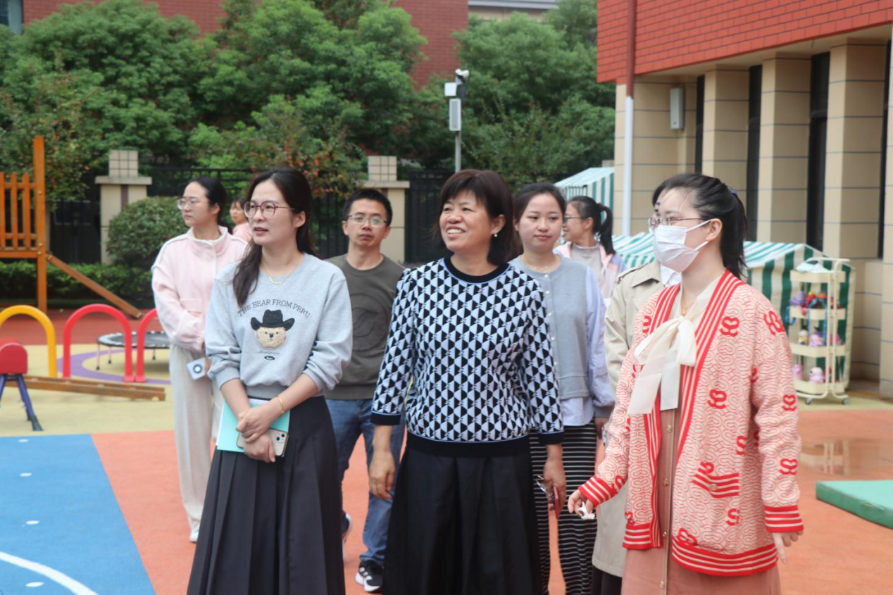 20241018新城分园承办栖霞区课程建设项目组与赵青名师工作室联合教研活动_html_7c4f1dd9.png