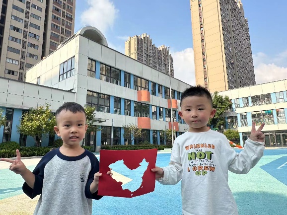 20241002  【生活燕幼&middot;园区动态】“稚趣迎国庆，童心向祖国”——国庆节系列活动_html_m41ddd245.jpg