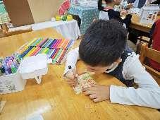 20241008【生活燕幼·班级动态】中心园：“孝润童心，爱满重阳”——重阳节活动_html_1ce1f4f9.jpg