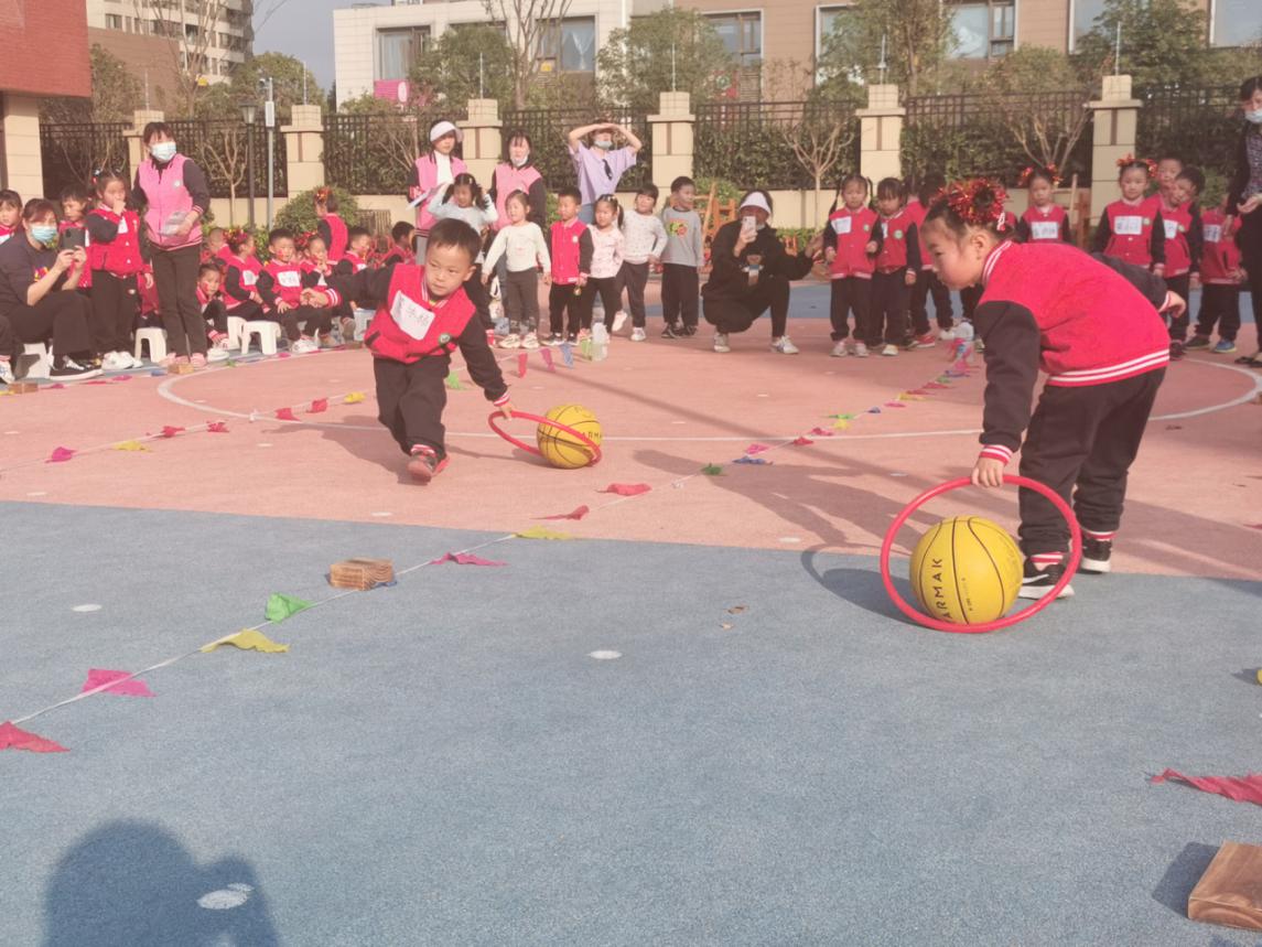 20201118【年级组动态】新城园区中班年级组运动会_html_4ddb4d5f.jpg