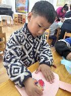 【生活燕幼·园区动态】燕幼中心园：“春风十里不如你，铿锵玫瑰绽芬芳”——三八妇女节活动_html_57922f22.jpg