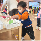 20231124【生活燕幼·园区动态】生活小能手，自理我最行——小班生活自理能力比赛_html_m6f47380.png