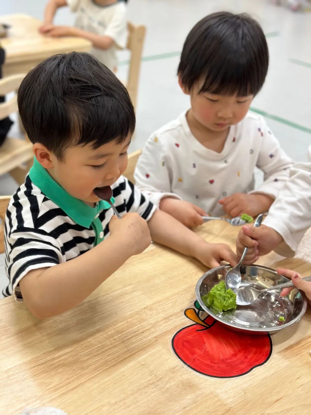 20230507【生活燕幼·园区动态】燕鸣苑分园：时至立夏 万物繁茂——舌尖上的节气之立夏_html_4172c39.jpg