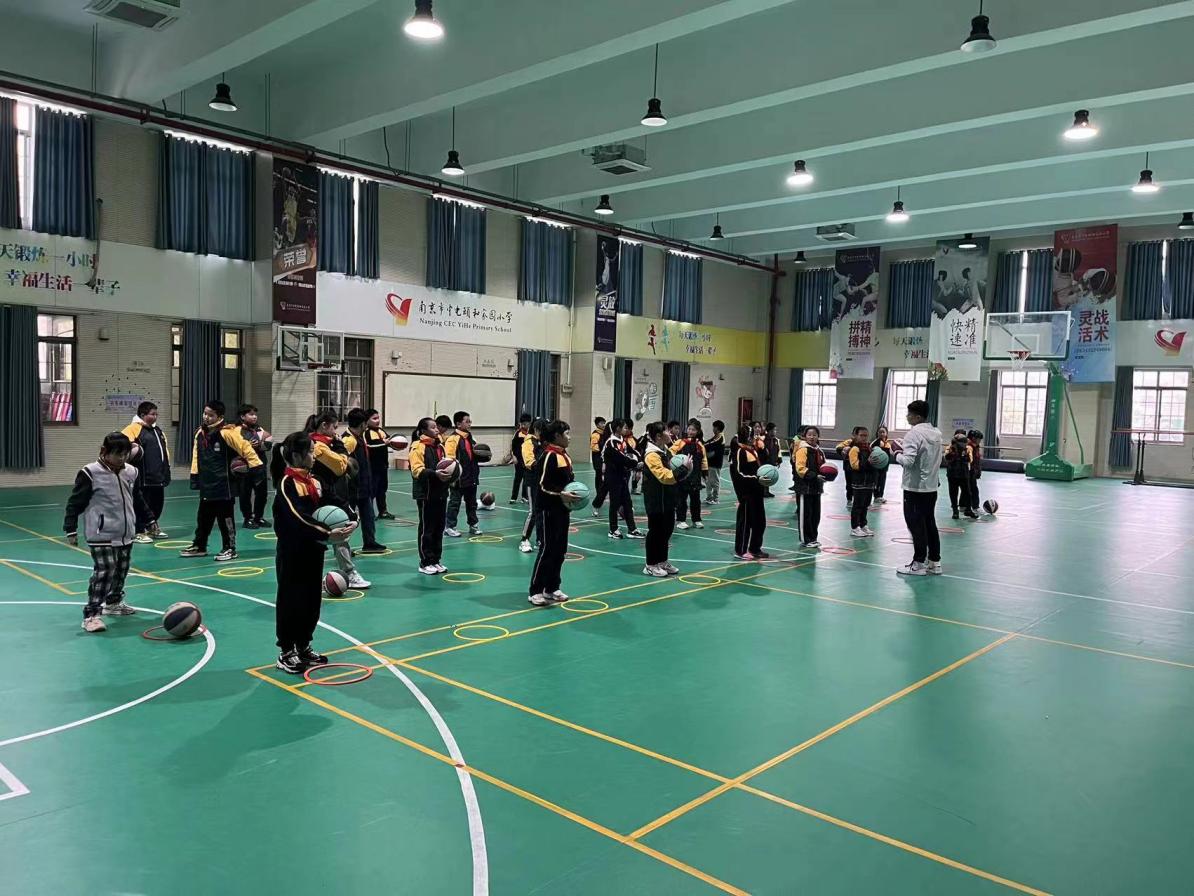 【养正颐小·教学】青春激扬，以赛促研--中电颐和家园小学综合组第四次集体备课_html_m7a2abbb5.jpg