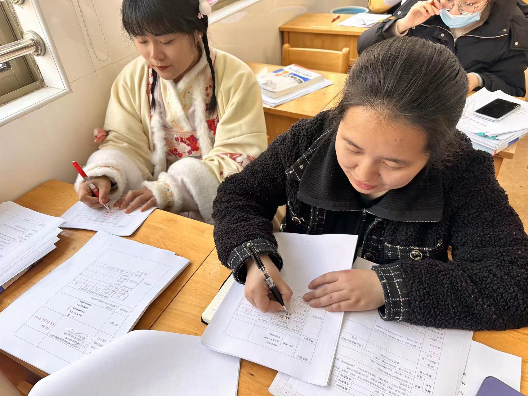 奋揖新学期 扬发再启航_html_m54b69aab.jpg