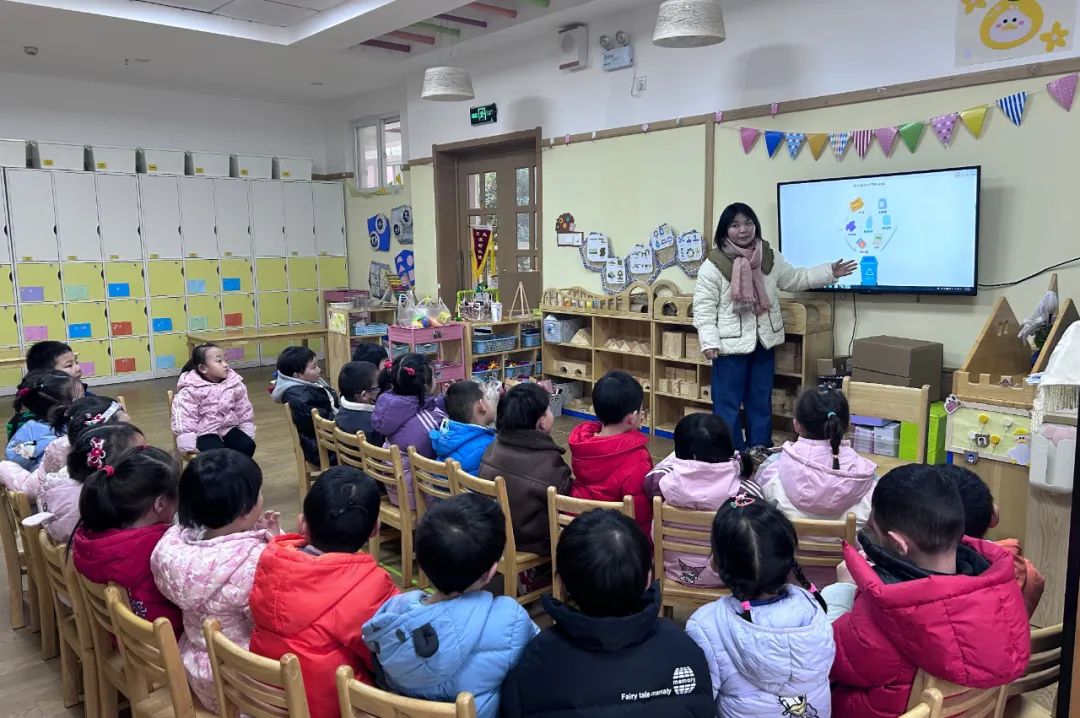 （乐动马幼）【园所动态】垃圾分类，你我“童”行 ——马群幼儿园润康苑分园垃圾分类活动