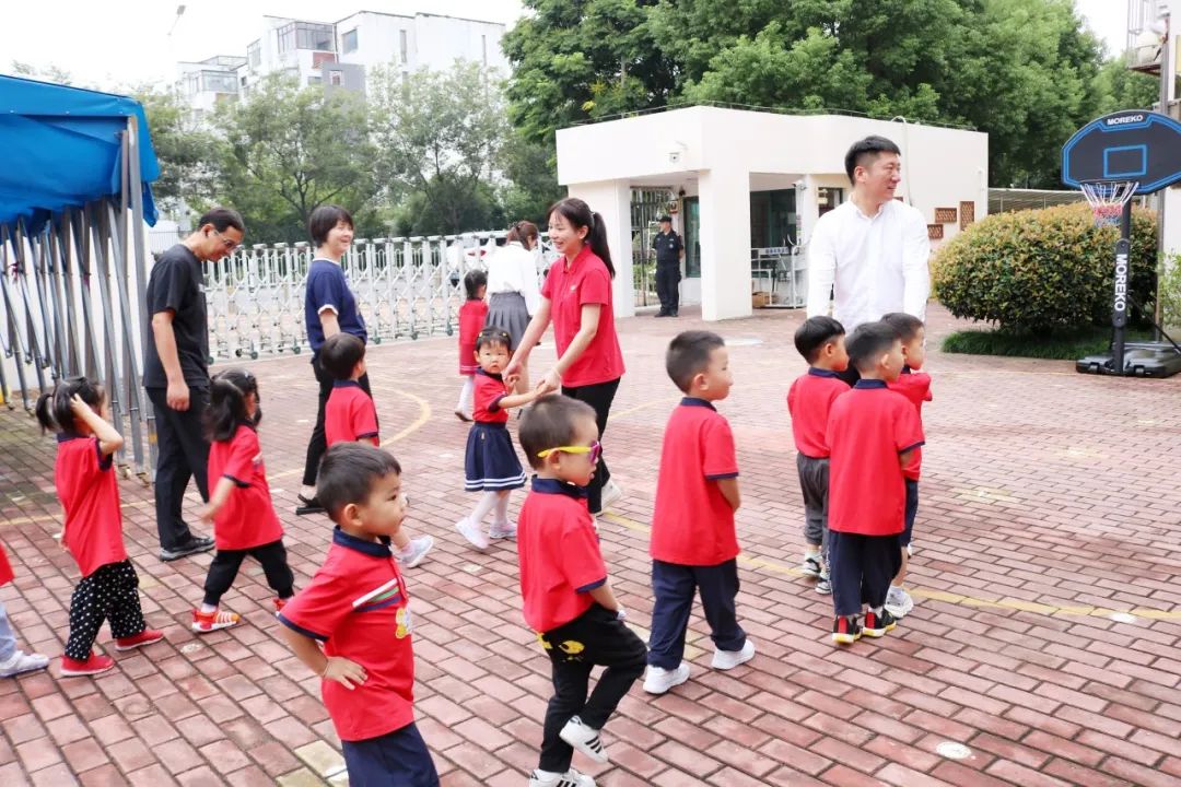 临时_html_m6764f3c8.jpg