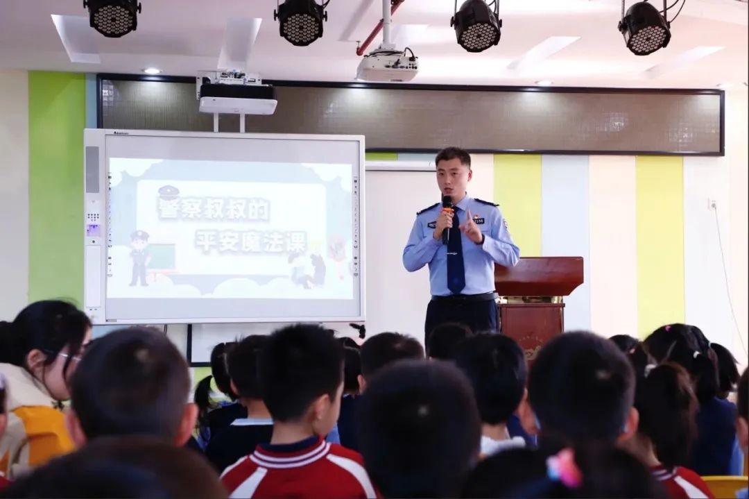 临时_html_m6c670d44.jpg