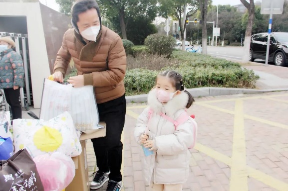 家长会新闻稿(1)_html_38d57f09.jpg