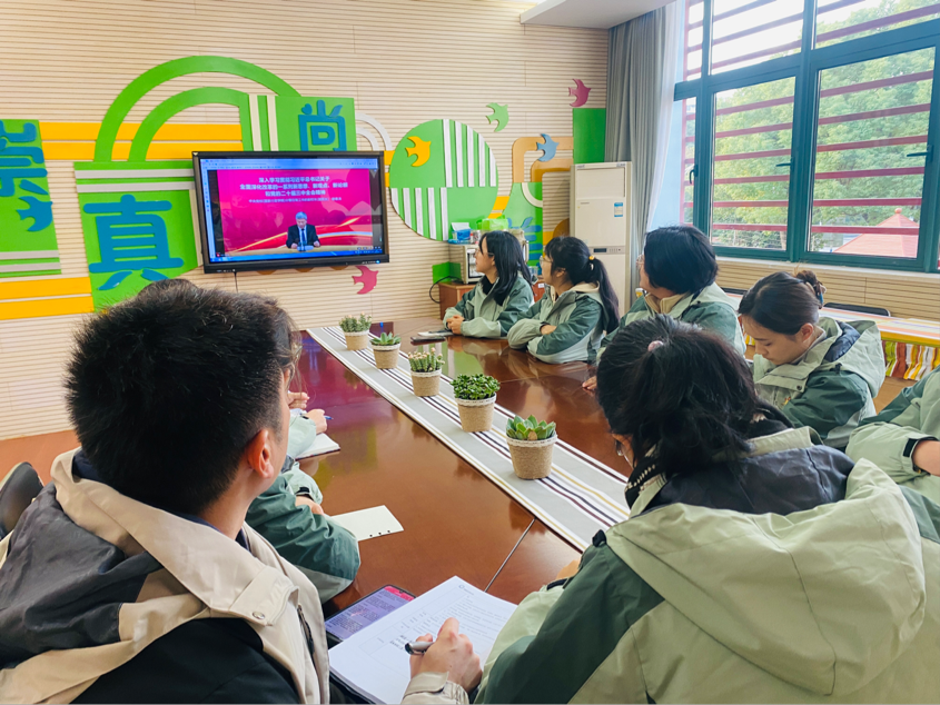 临时_html_4781fe5c.png